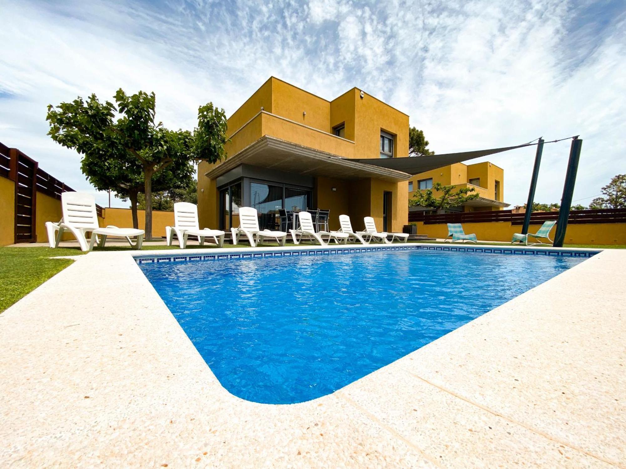 Villa Alegria L'Escala Exterior photo